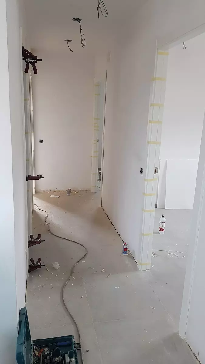 colocacion de puertas blancas Cambiar puertas Pontevedra